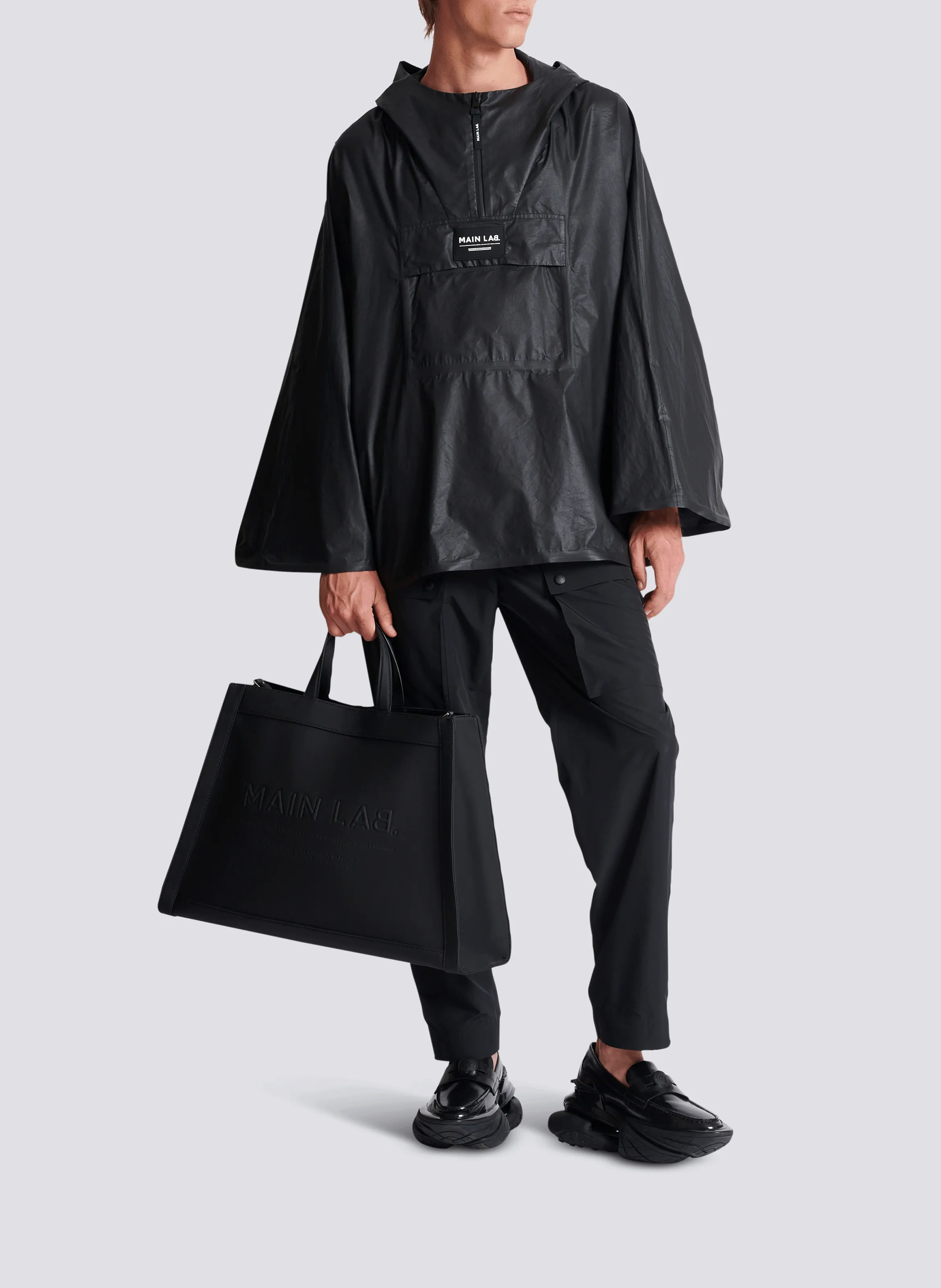 BALMAIN  Cape main lab - Noir